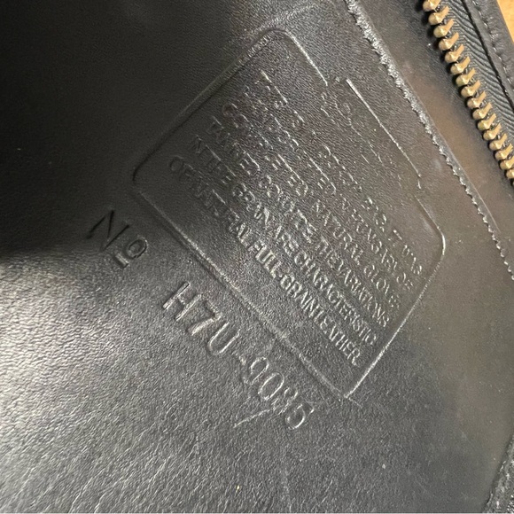 Large Bucket Coach Bag 💯 - Picture 10 of 12